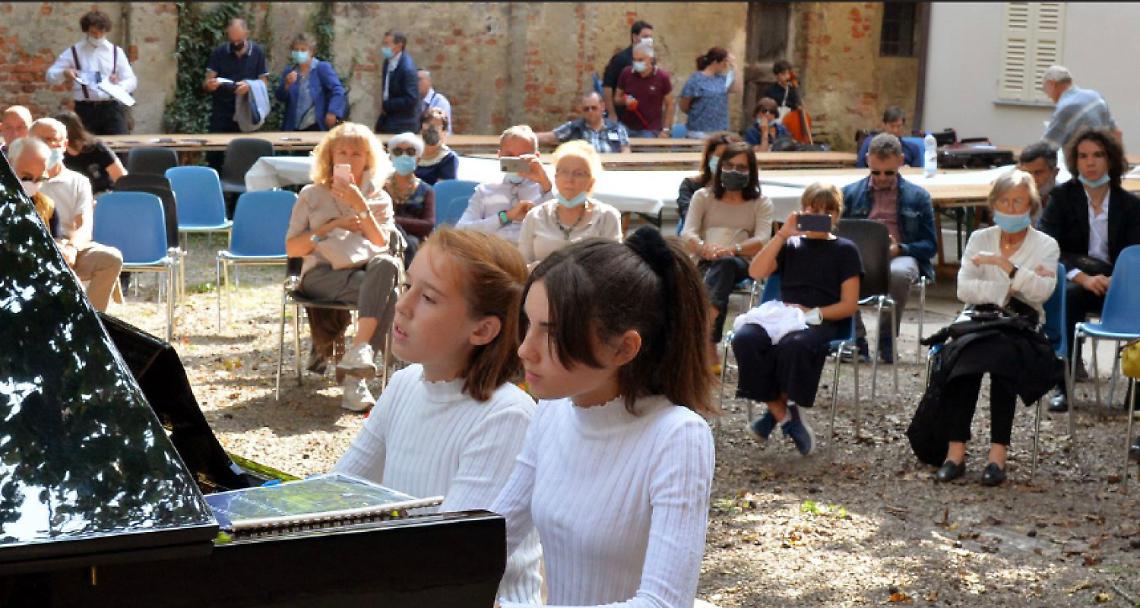 Giovanissime pianiste a una “maratona musicale”