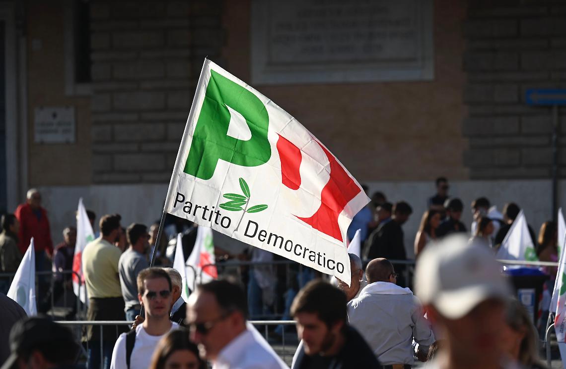 IVREA. Cinque saggi al lavoro nel Pd: Chiantore, Giacopelli, primarie