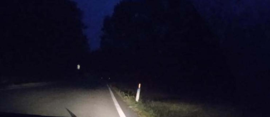 LAURIANO. "La fermata al bus è al buio, intervenite!"