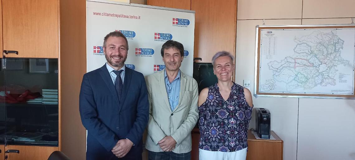 PIVERONE. Una rotonda sul Lago, tra le provinciali 228 e 56