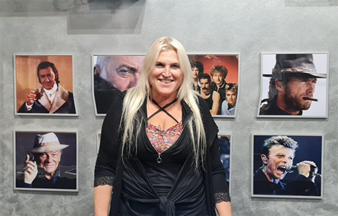 Vado al massimo!  La vita rock di Cristina: porta il suo locale in tour