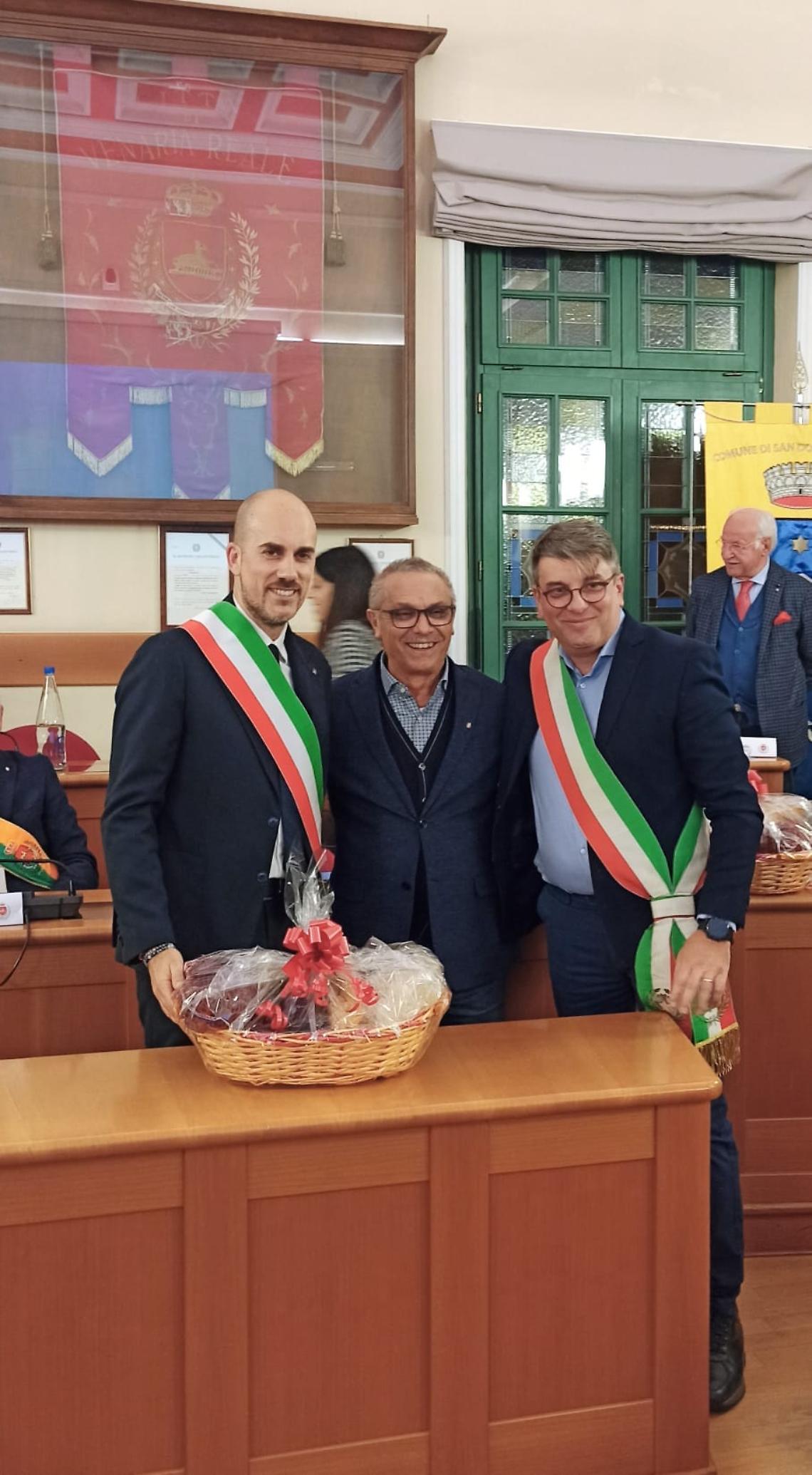 Patto di amicizia con San Donato di Ninea...Ma il Comune sa che la Calabria è in Italia?