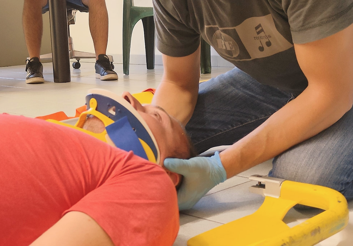 Incidente con colpo di frusta? Le ambulanze non avranno più il collare!