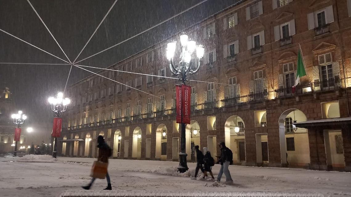 Neve: delirio a Torino. Il piano neve non ha funzionato