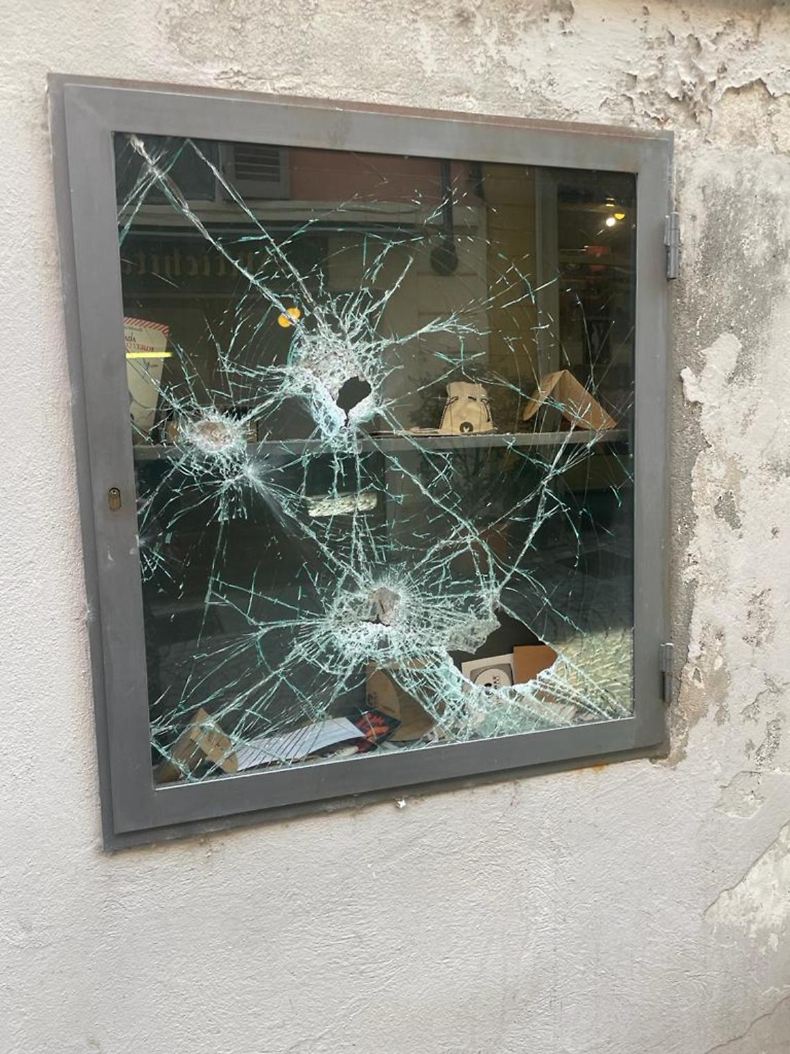 Rubati i gioielli della Casa delle donne. Erano in mostra da Foravia
