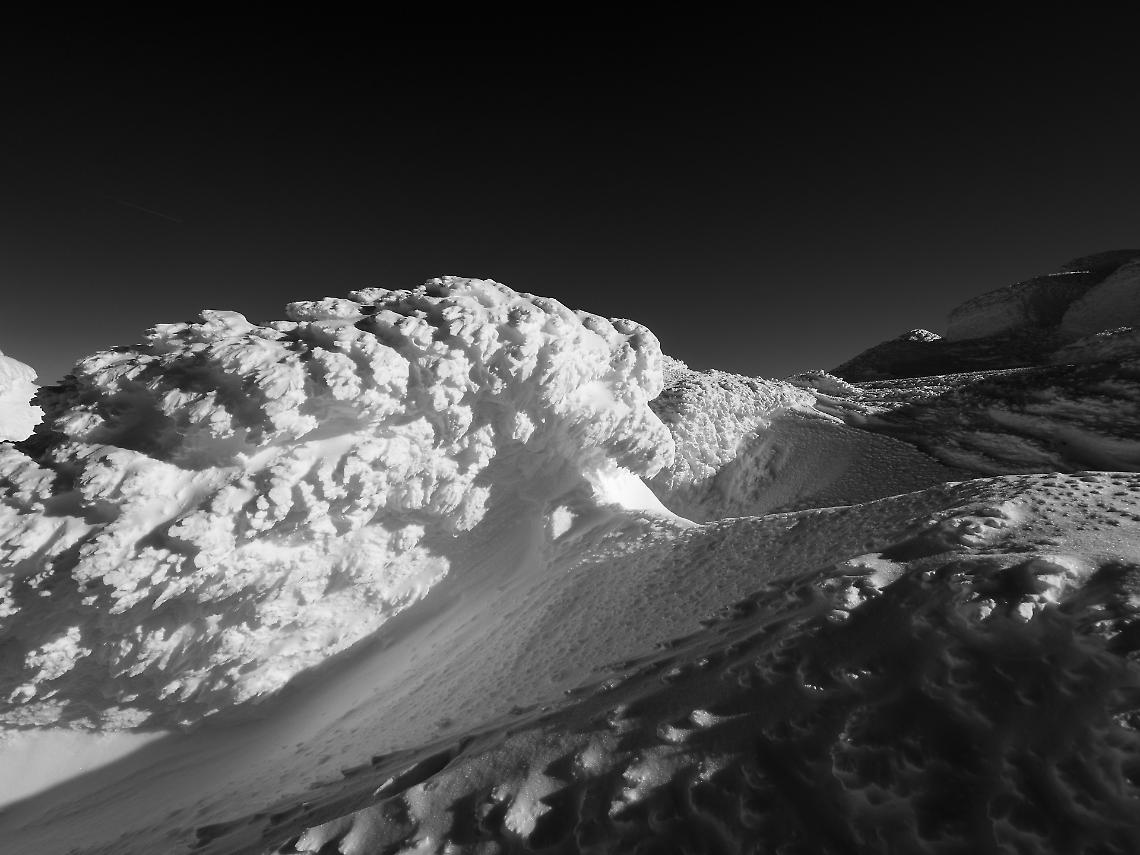 È torinese lo scialpinista morto sotto una valanga