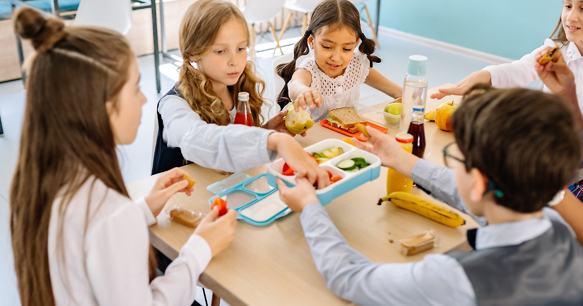 Mense scolastiche sotto controllo a Torino: 1.660 verifiche dal 2023