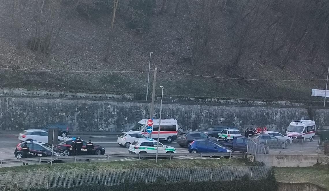TRAGEDIA. Si sente male in auto e poi muore
