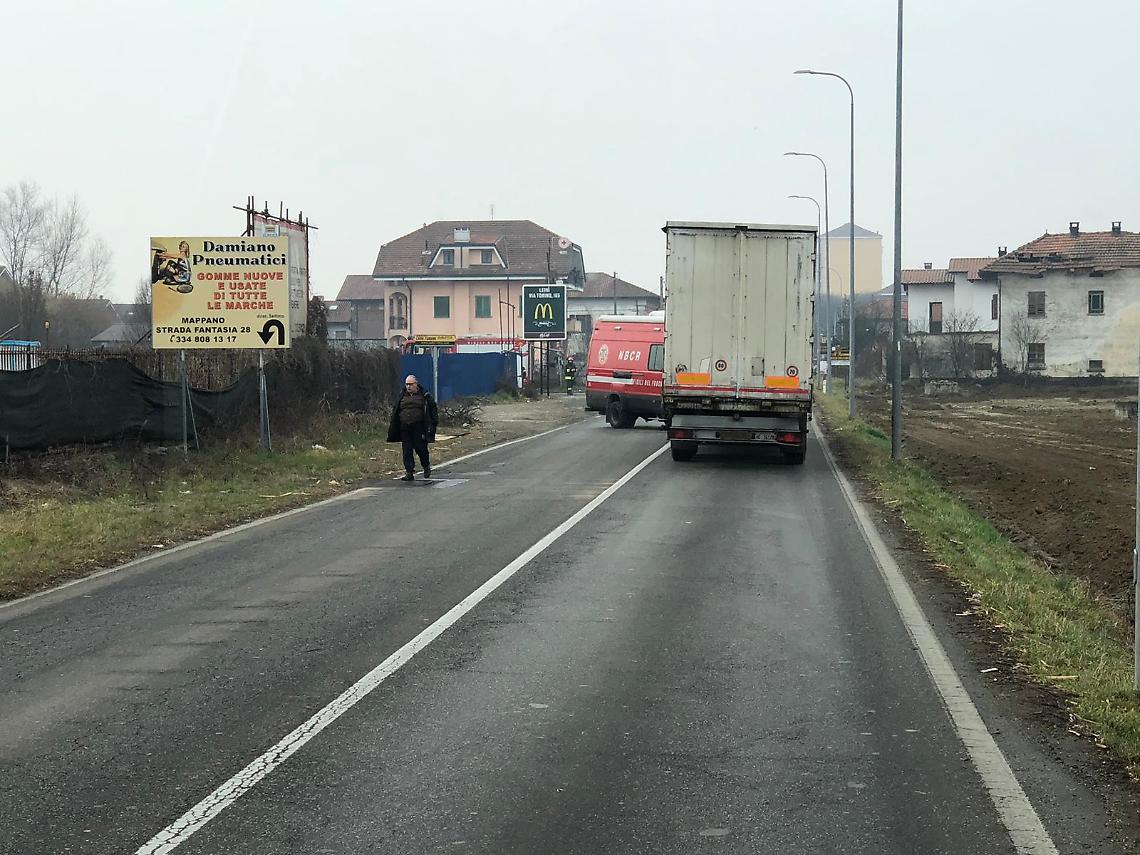 Strada chiusa per una importante FUGA DI GAS