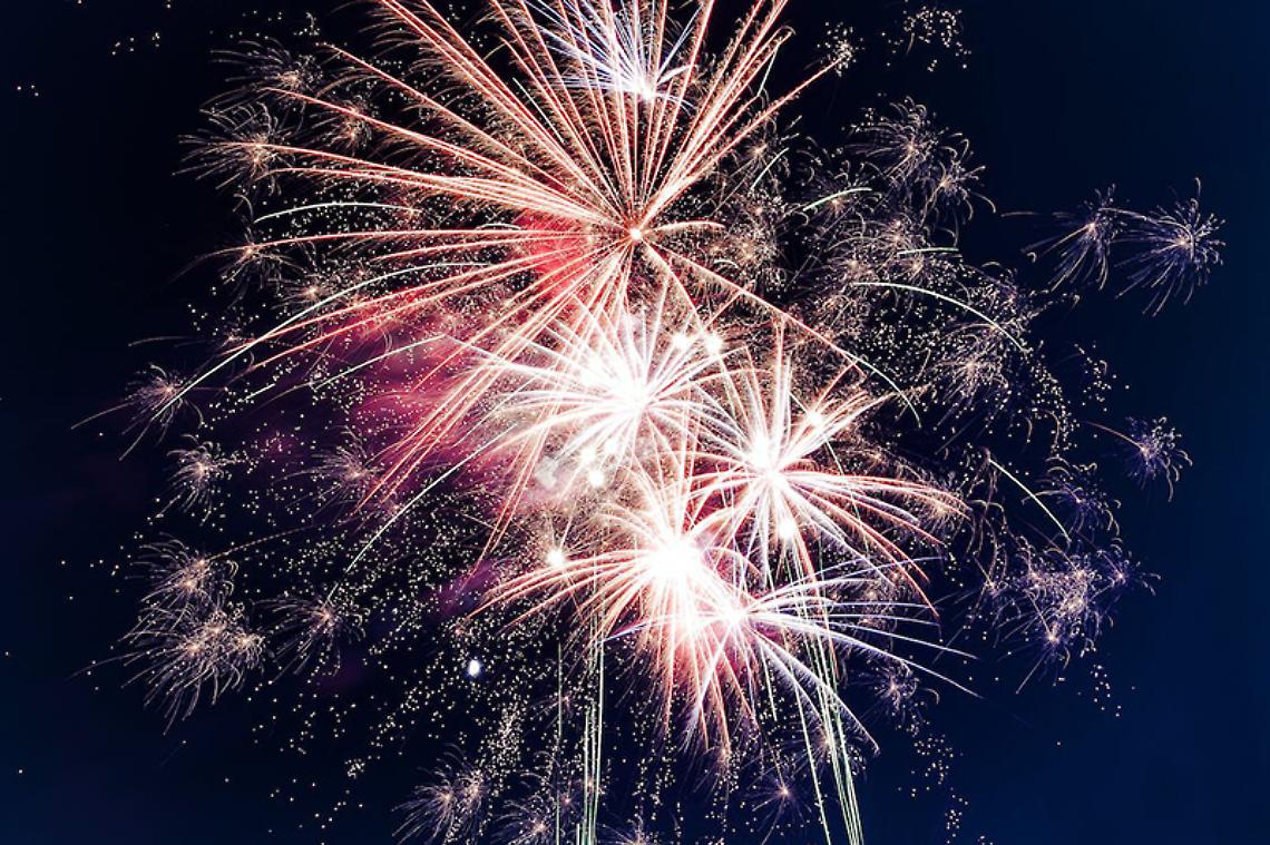 "E' il capodanno degli imbecilli!": i fuochi alle 2 di notte svegliano il paese