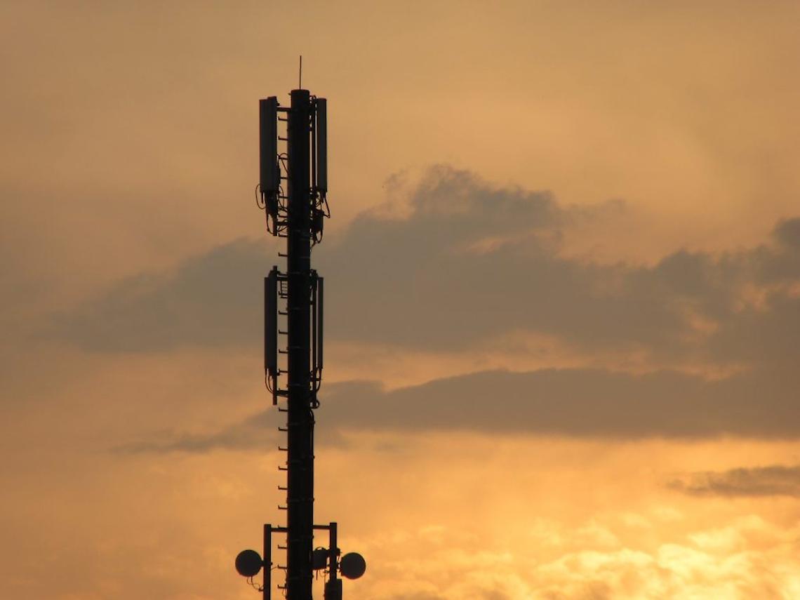 Ripetitori telefonici (immagine d'archivio)