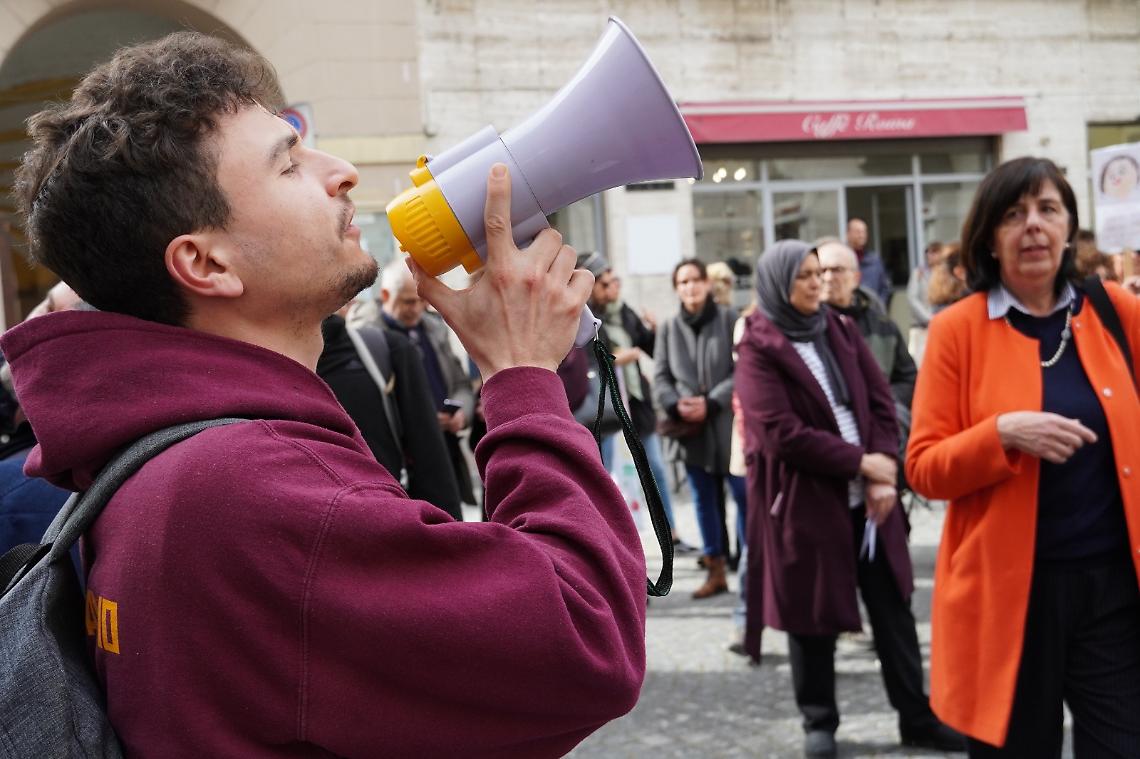 Qualcuno trovi una panchina per Anna Bono e Maria Piras