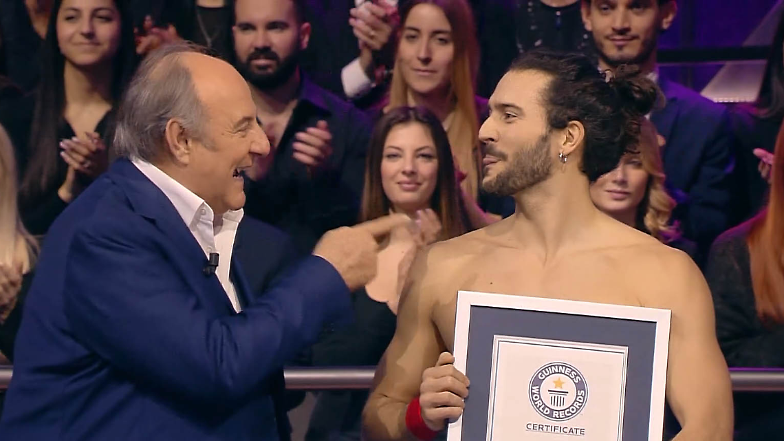 Il torinese Andrea Cerrato incanta Gerry Scotti a "Lo Show dei record"