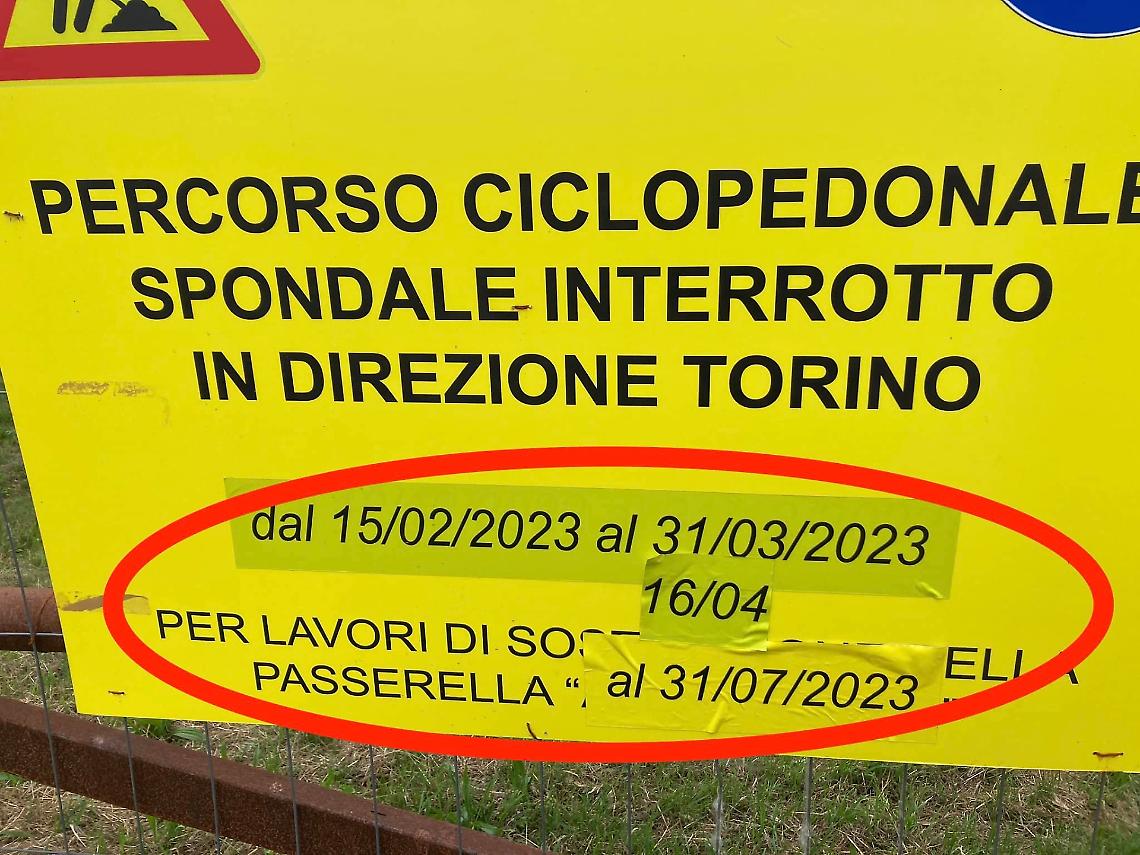 CARTELLO ASSURDO! I lavori non finiscono mai