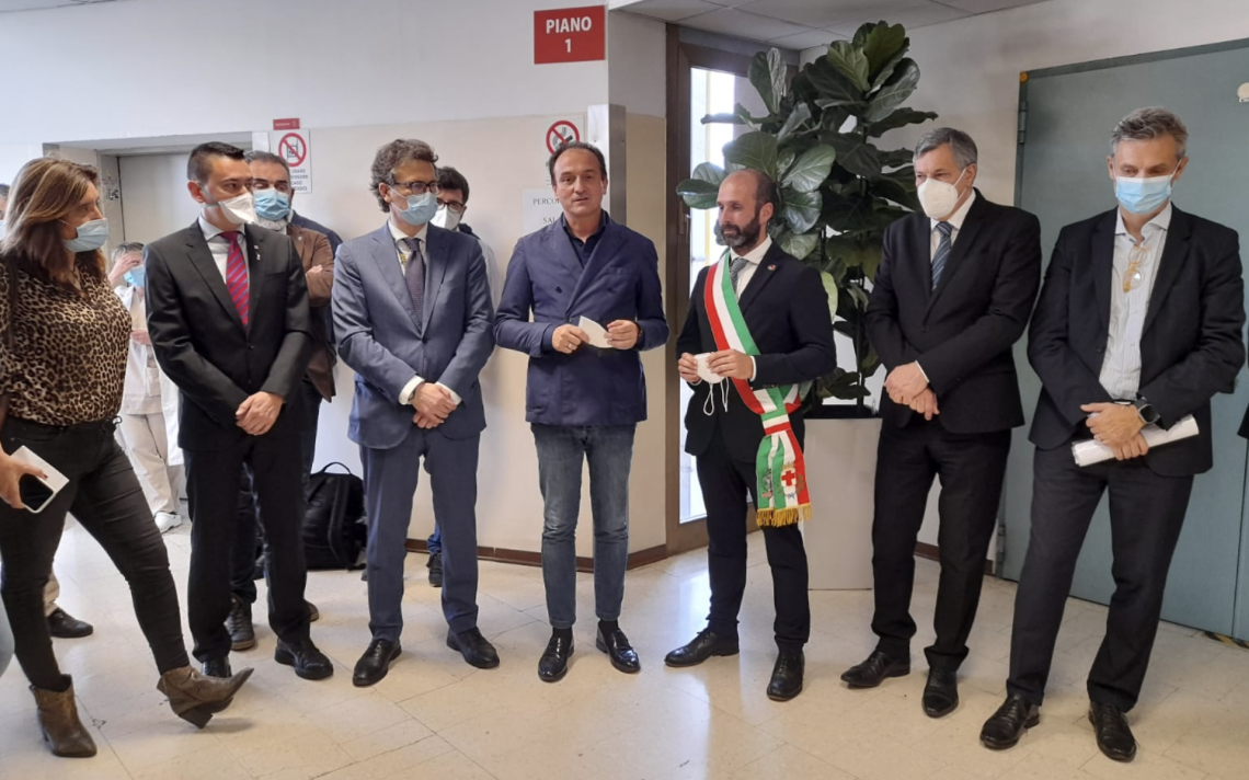 Sanità. La situazione è così seria che almeno la sobrietà sarebbe d’obbligo