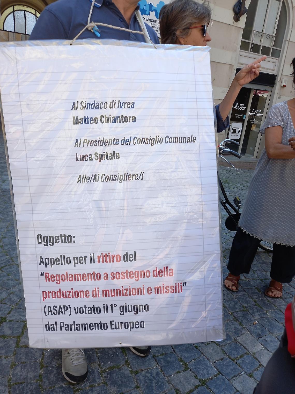 Chiantore e Spitale "snobbano" la pace e l'ordine del giorno sulle armi