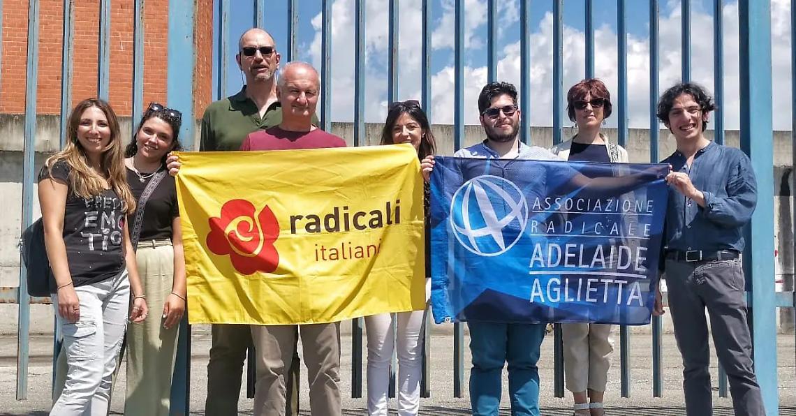 I Radicali visitano il carcere denunciano carenze di personale ma sottolineano un cambiamento di rotta