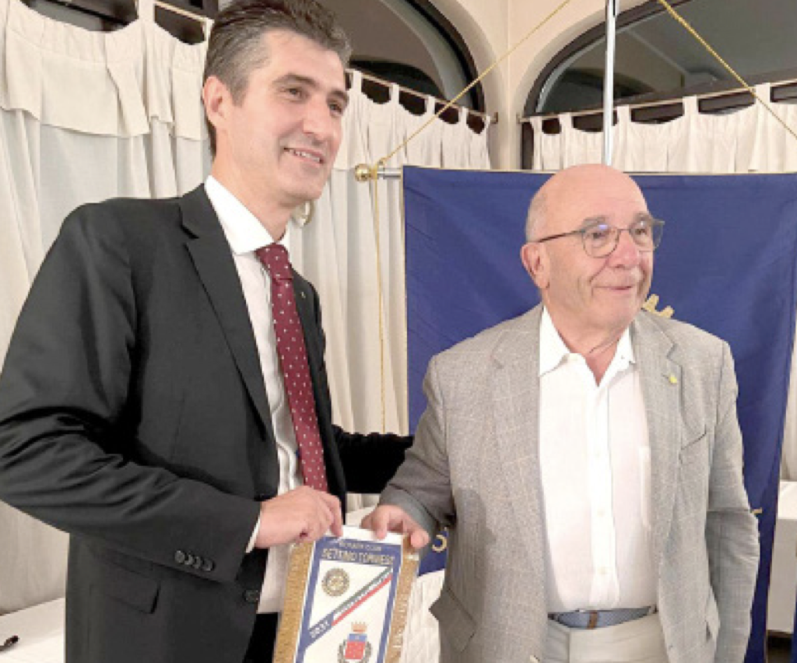 In foto, Elvio Bertone con il presidente Paolo Zola