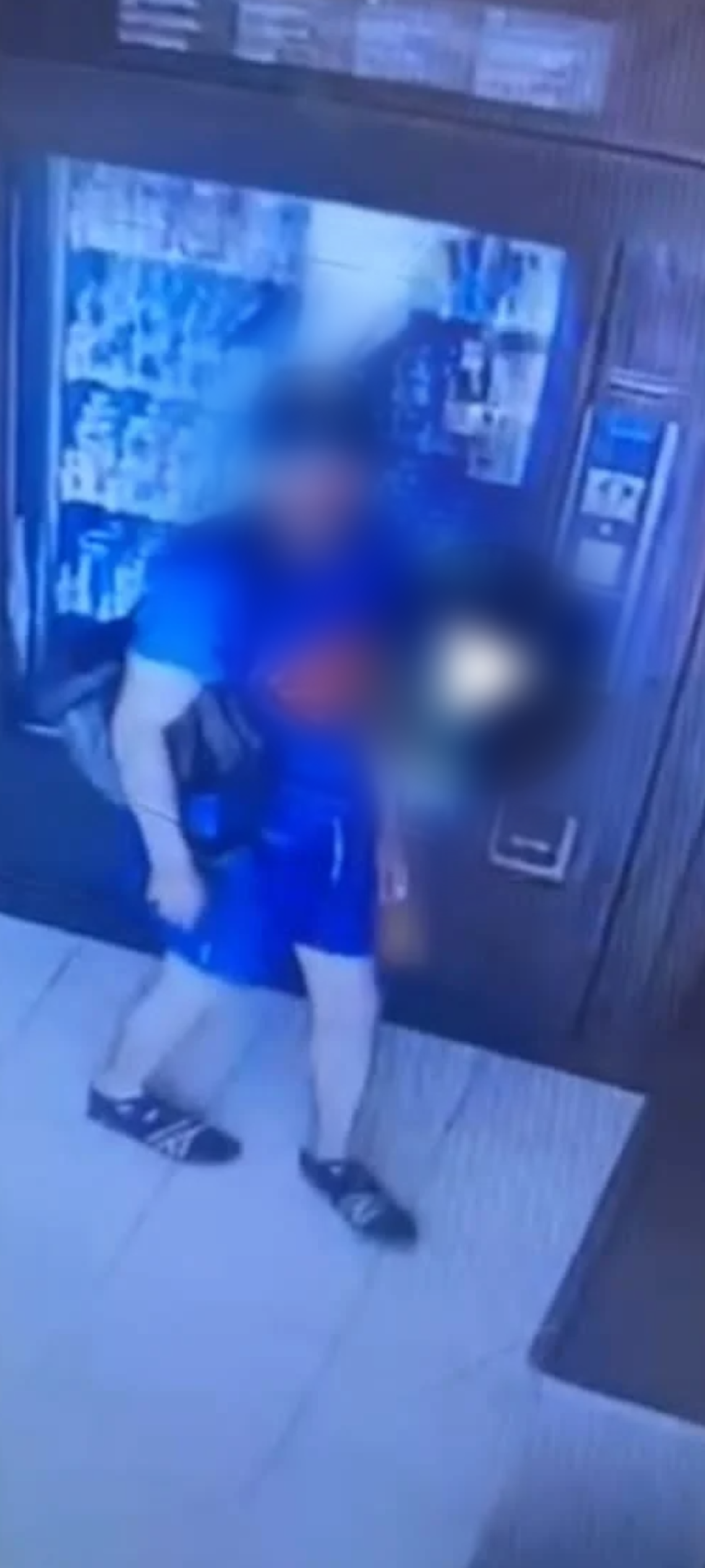 Sfondano i distributori di cibo e rubano 300 euro: ARRESTATI DUE LADRI