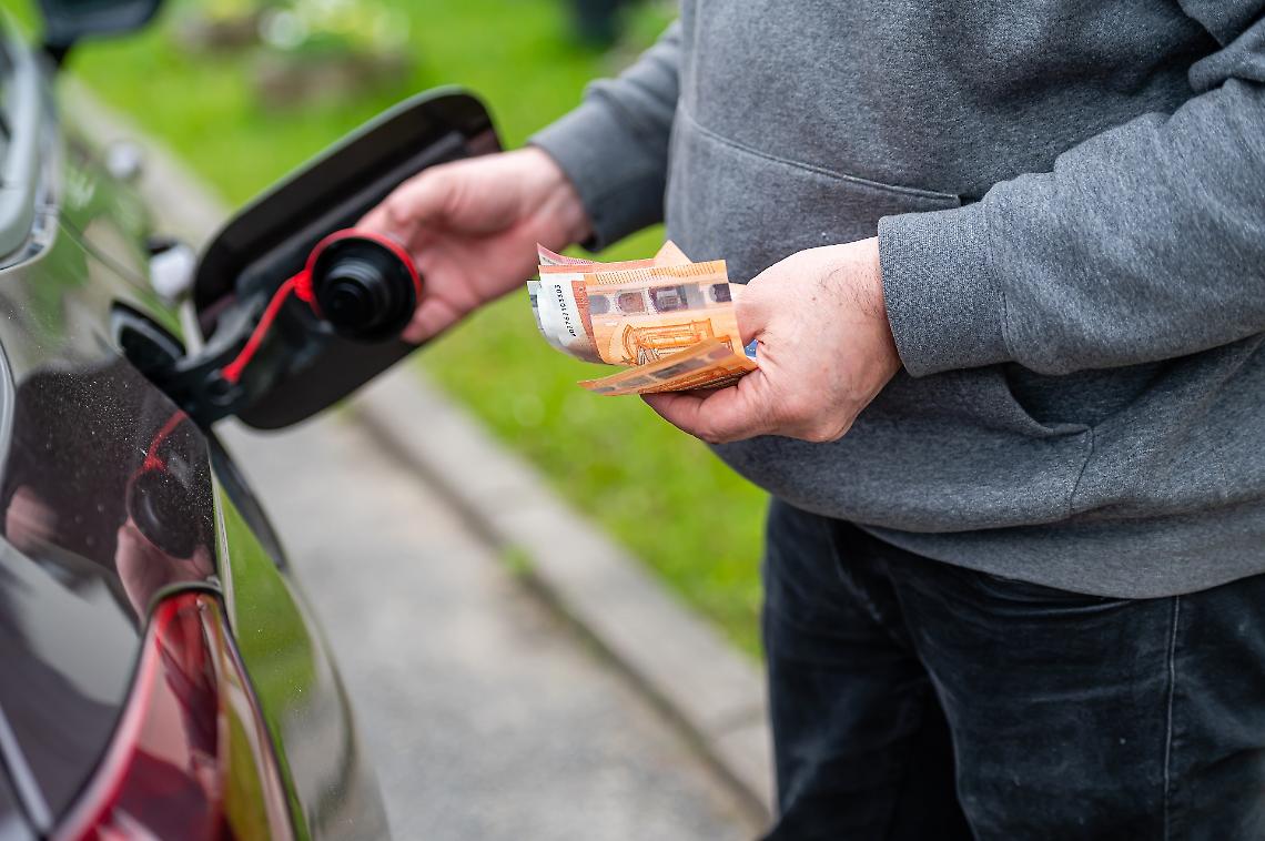 Benzina alle stelle