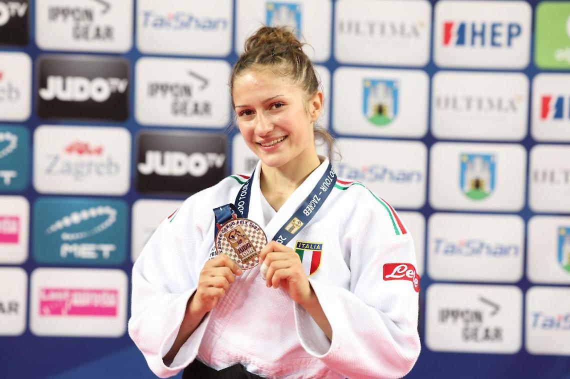 Veronica Toniolo argento