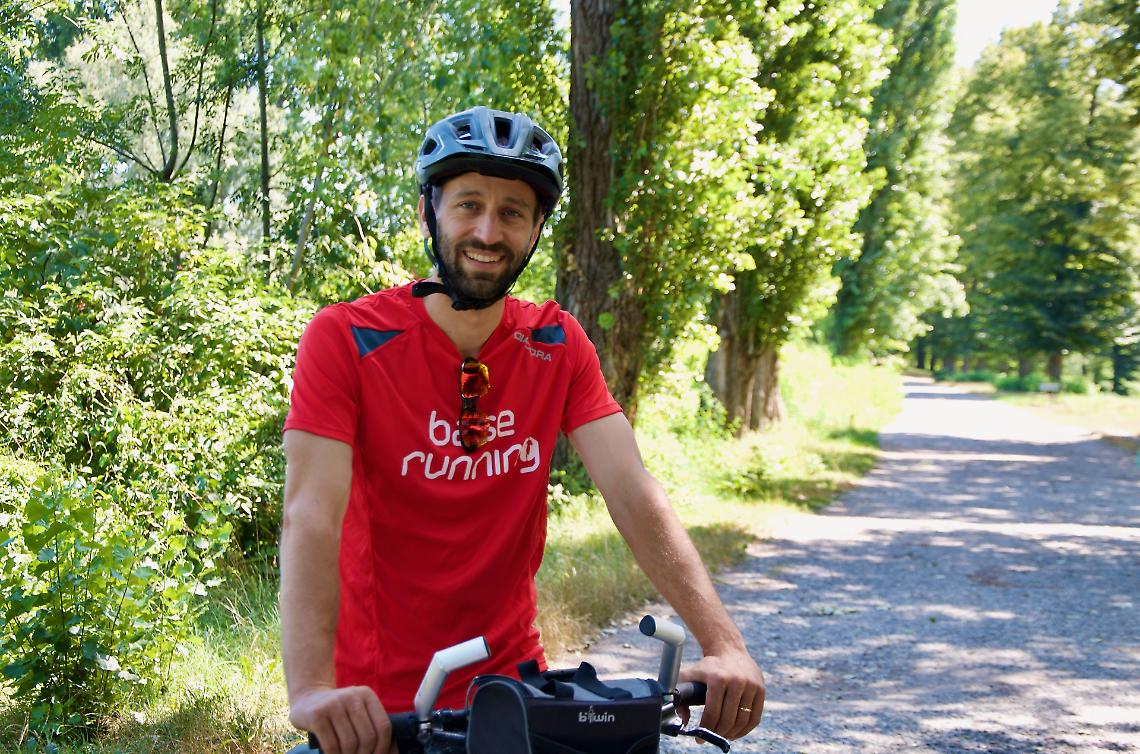 Daniele Valle si fa tutto il Piemonte in bici. E' iniziata la campagna elettorale