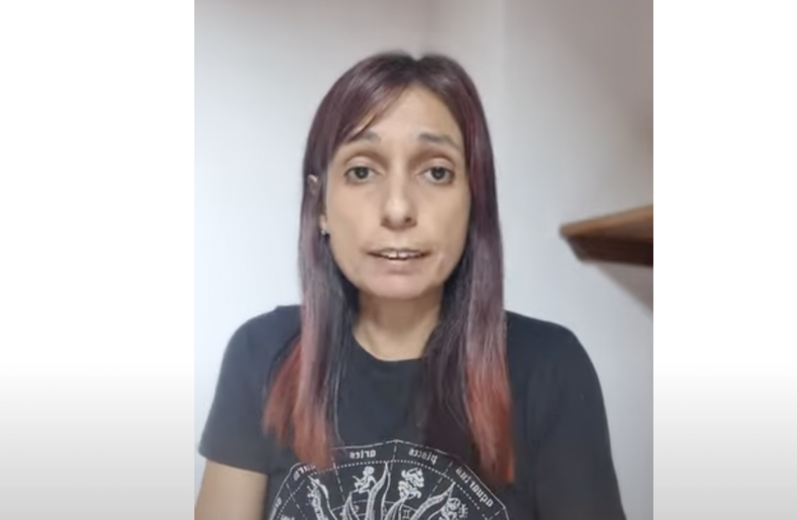 Alessia, mamma di Rebecca, in uno dei video condivisi su Youtube