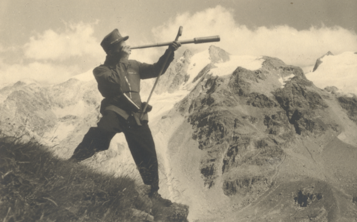 Un guardiaparco (foto archivio PNGP)