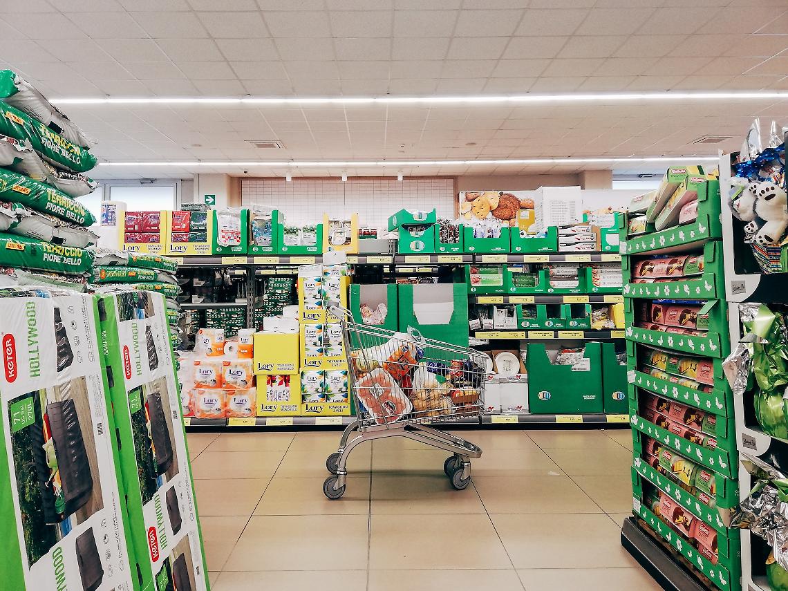 Arrestata cassiera infedele del supermercato