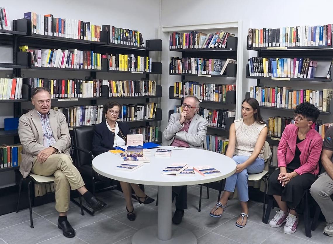 "Nella scuola, la vita" successo per l'incontro in Biblioteca