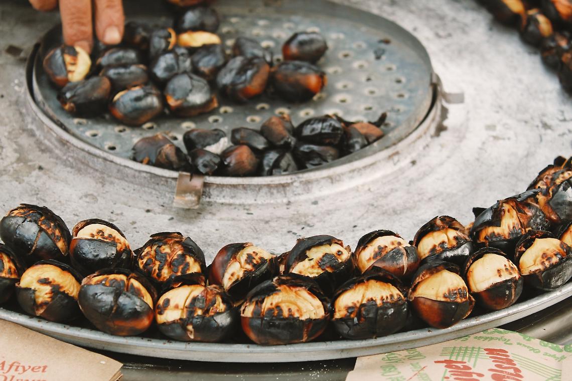 Una castagnata per celebrare l'arrivo dell'autunno