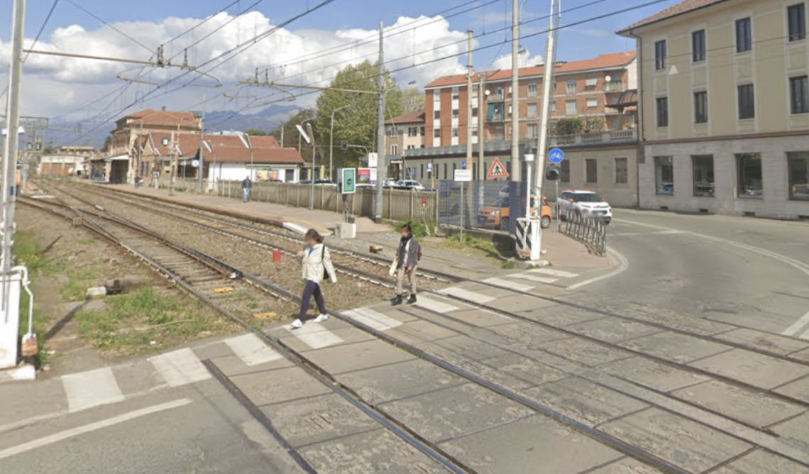 La stazione di Ciriè vista dal punto dove verrebbe realizzato il sottopasso