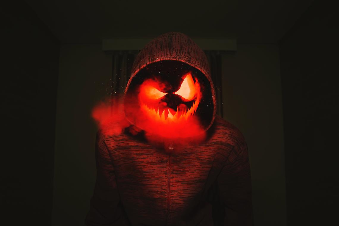 Per Halloween dolcetto, scherzetto e atti vandalici