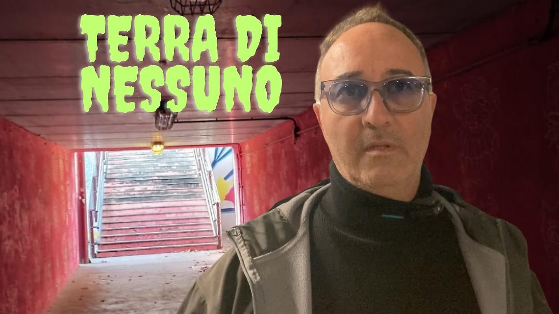 Il parcheggio del Movicentro è terra di nessuno