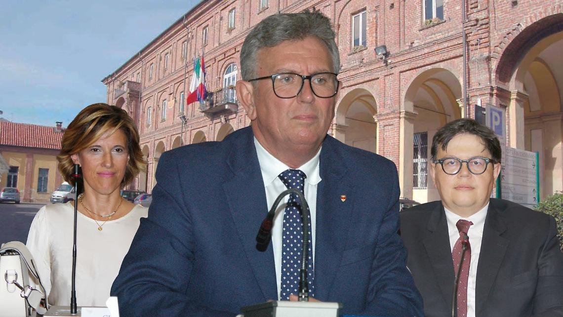 Dimissioni in Giunta: Casalino rimette la delega al Bilancio e Castello la tiene per s&egrave;