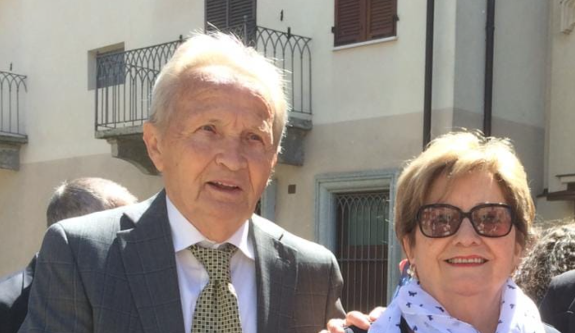 Investe una coppia di anziani e poi si dà alla fuga