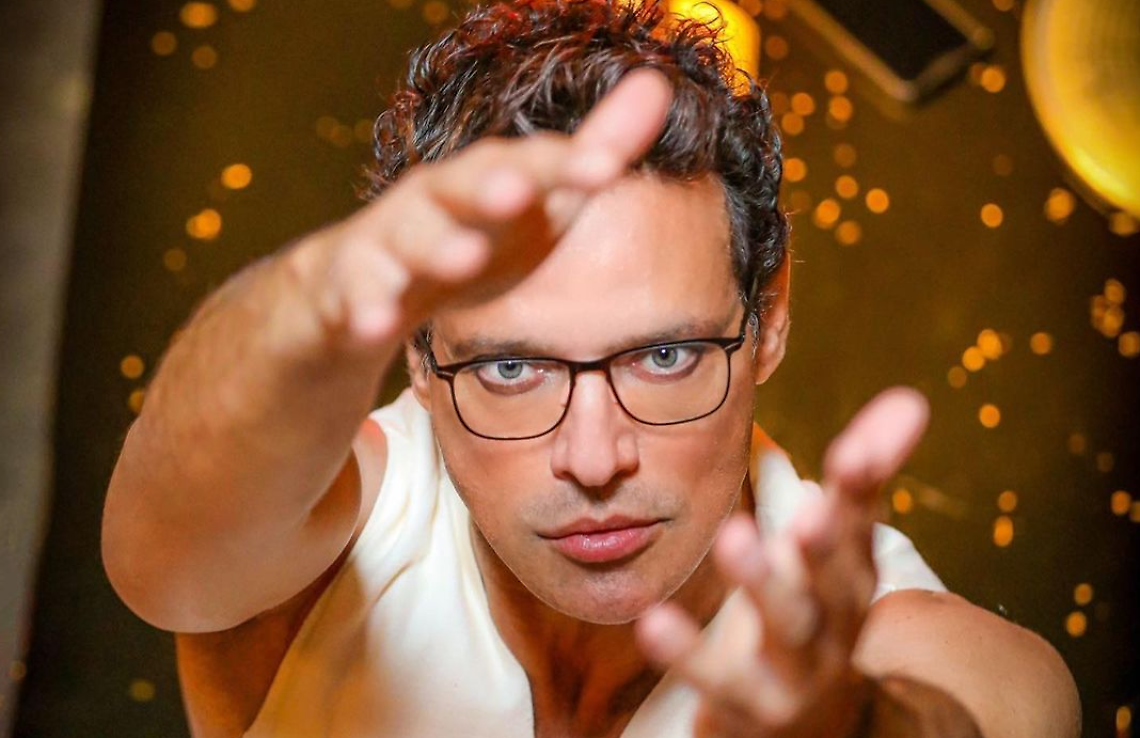Gabriel Garko nei panni di Marcello