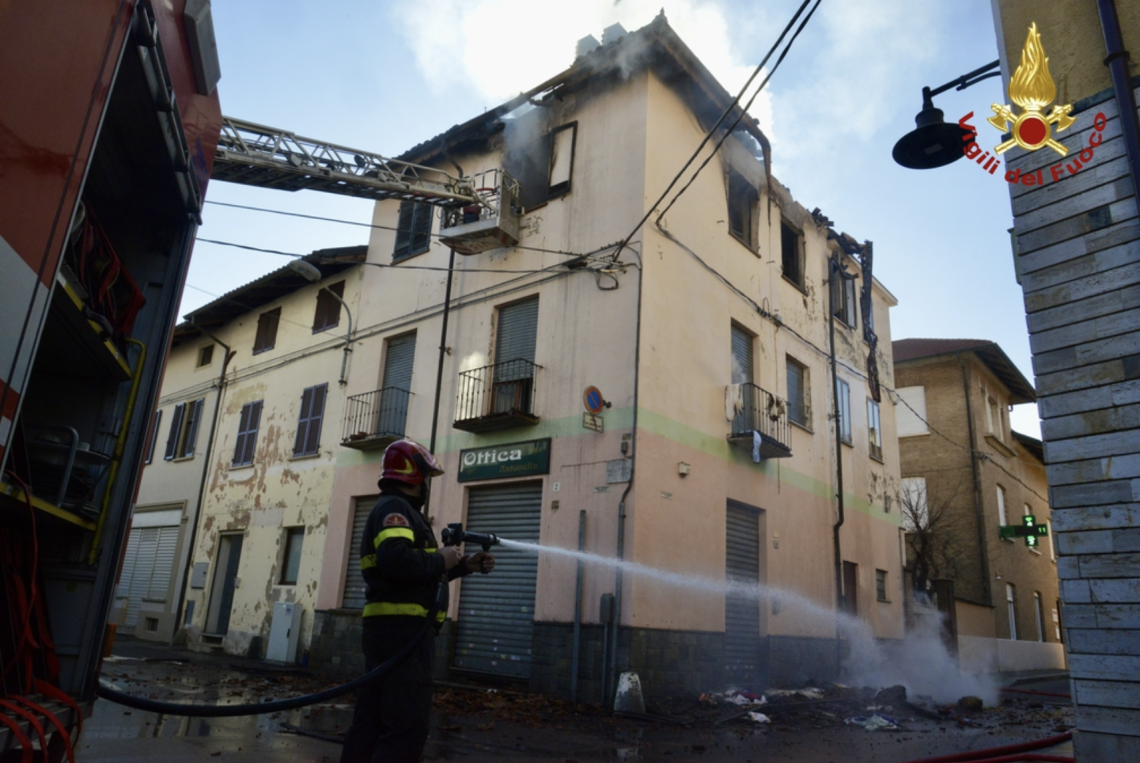 Appartamento a fuoco: parte la raccolta fondi per la famiglia sfollata