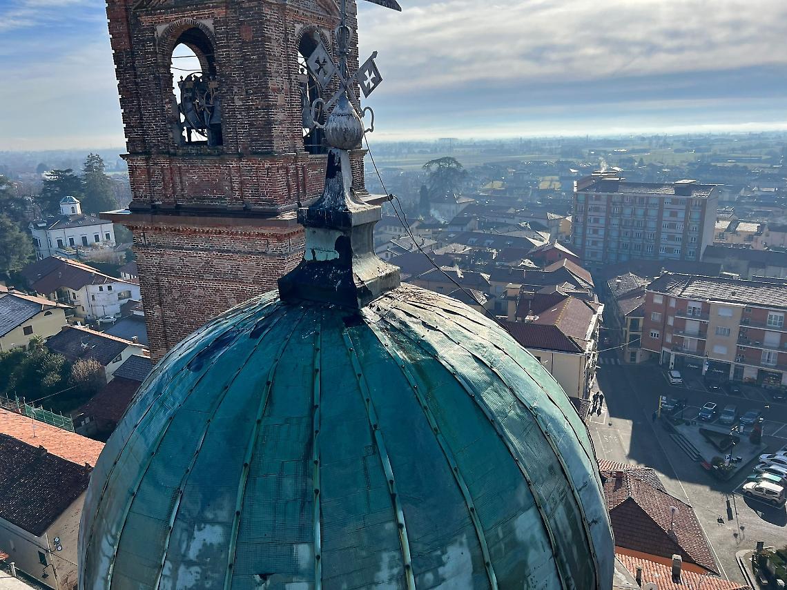 Pericolo sulla cupola: le chiavi di San Pietro rischiano di cadere! (VIDEO)
