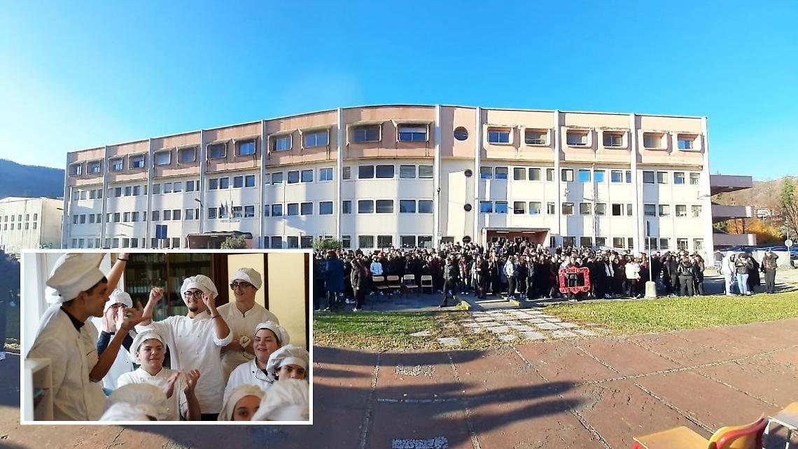 Gli studenti di Lanzo sul tetto d'Italia: voleranno a Roma per la finalissima di una "gara" di cucina