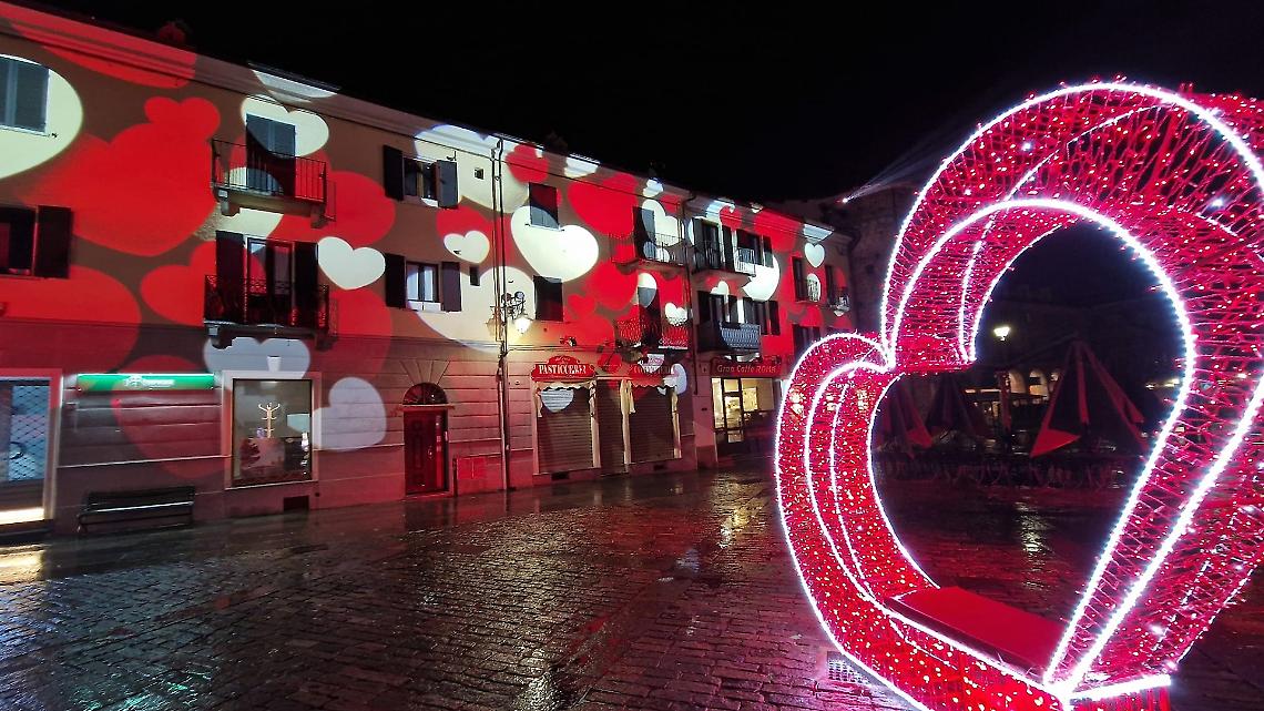 San Valentino, il sindaco innamorato