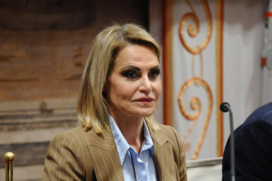 Simona Ventura