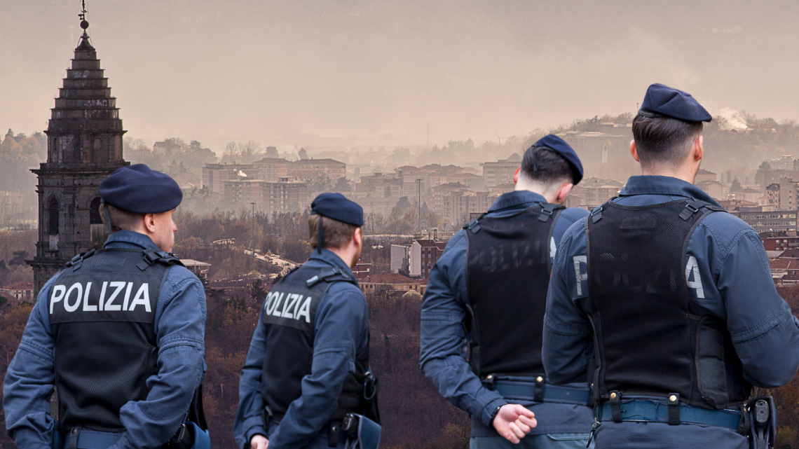 Polizia in ginocchio a Ivrea. "Siamo pochi!"