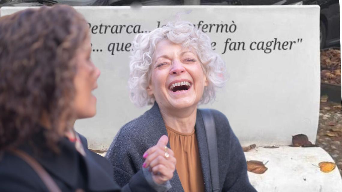 “Queste panchine fan cagher”: si scatena l’ironia social dei sanmauresi
