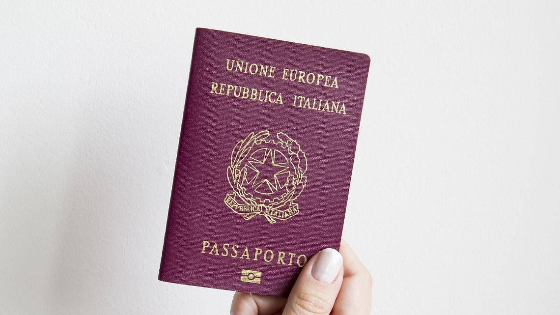 Tempi più certi per il riconoscimento della cittadinanza italiana. Ma solo per discendenza
