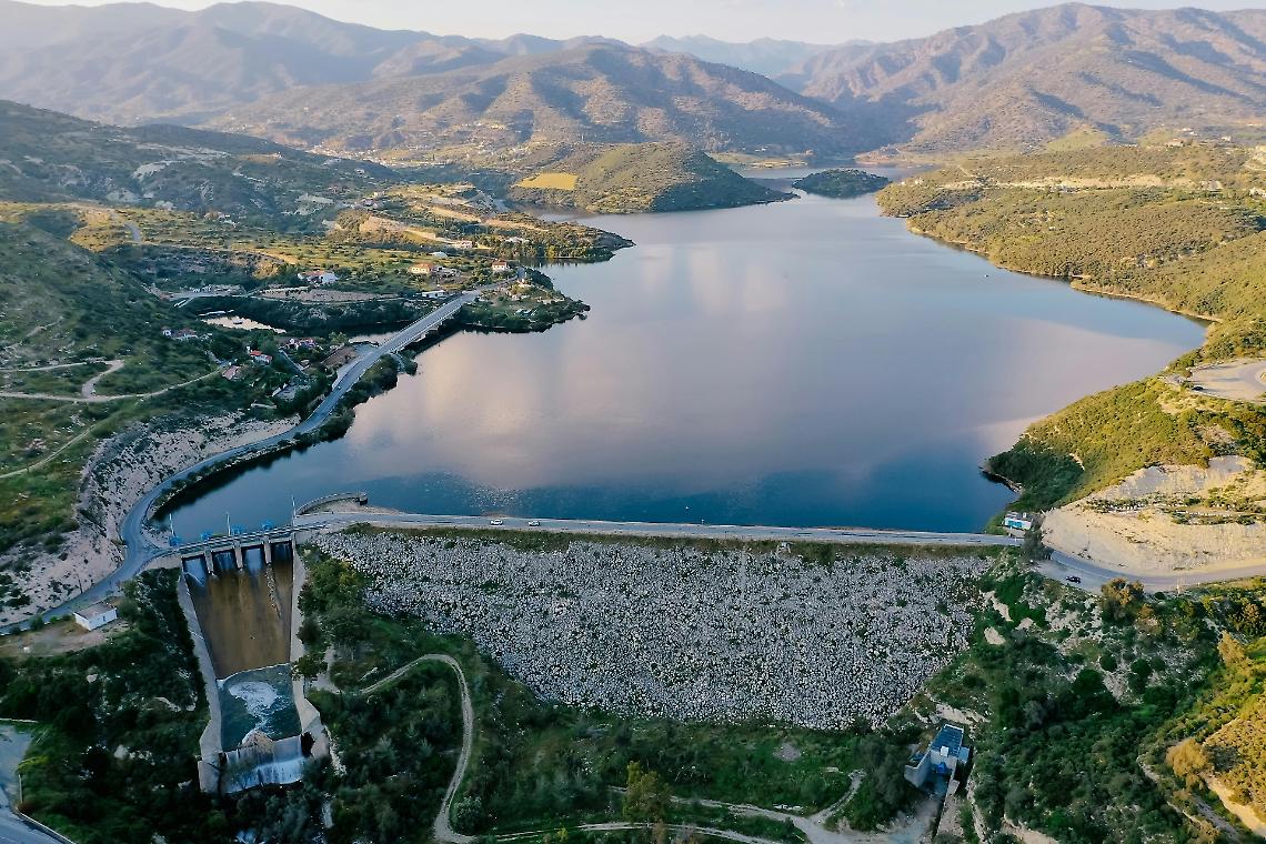 Oro blu. I soldi dello sfruttamento delle acque montane destinati ai territori