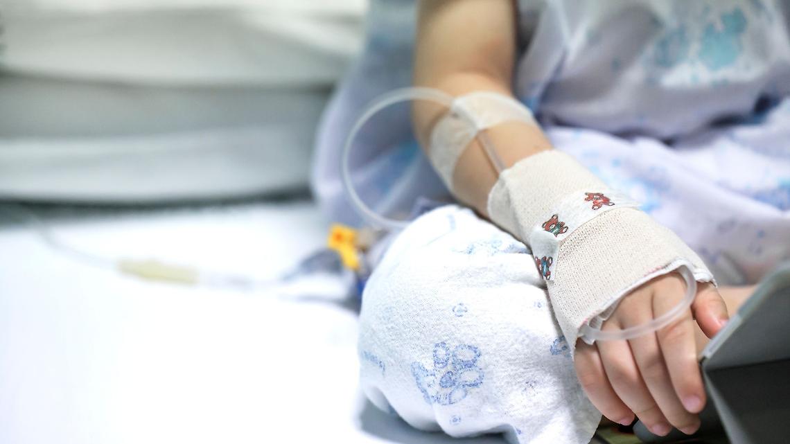 Bambino di 10 anni si risveglia dal coma