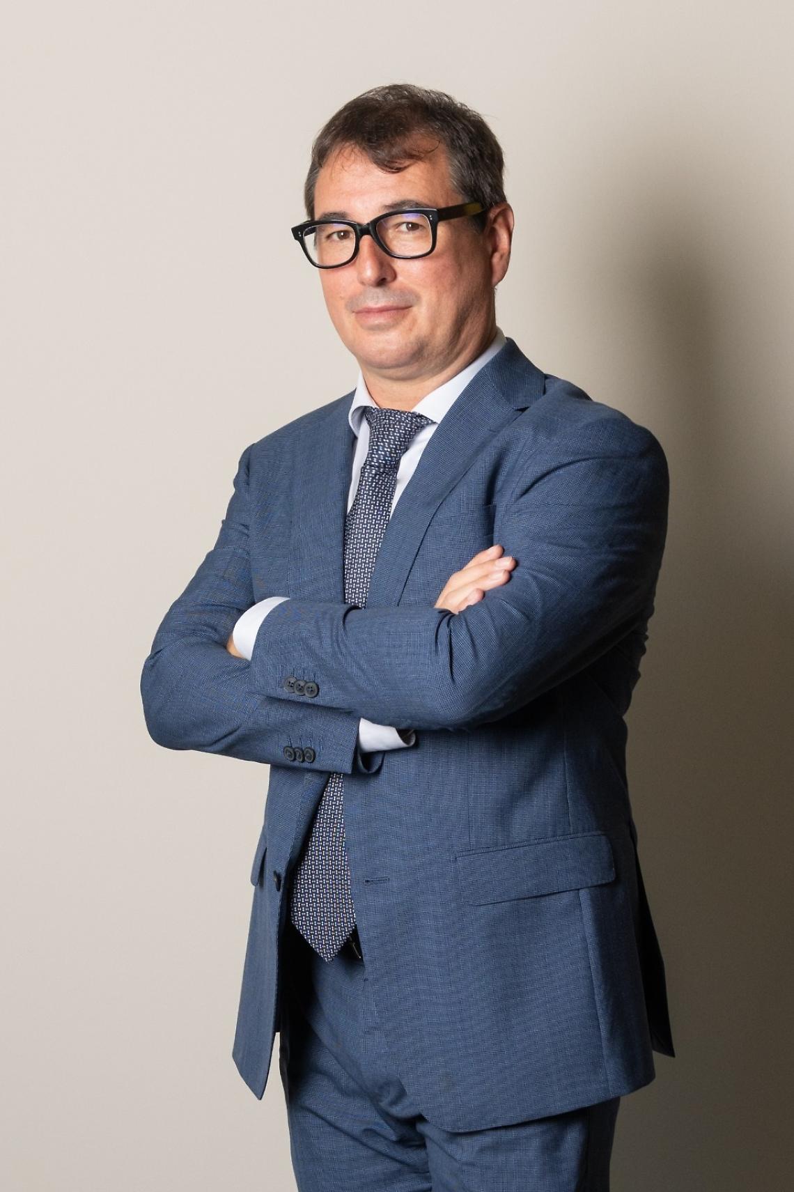 Enzo Cazzullo, Direttore Generale di Banca d’Alba