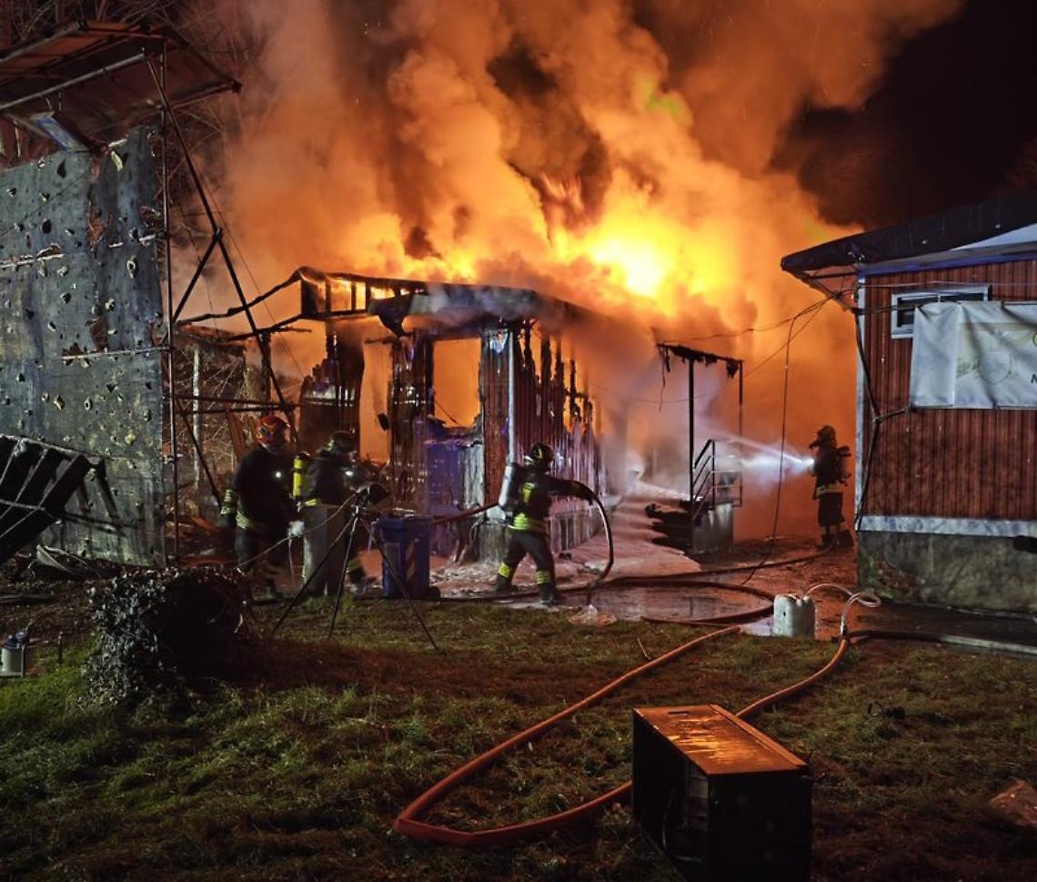 Incendio a Venaria: distrutta la storica sede del Club Alpino Italiano
