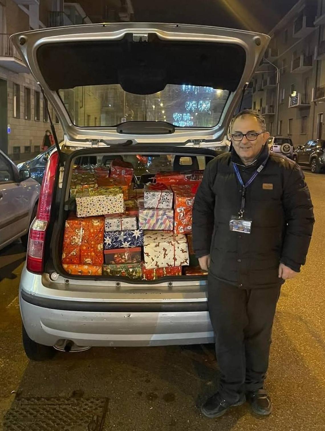 Solidarietà a Torino: Il Trionfo dell'Iniziativa "Scatole di Natale"